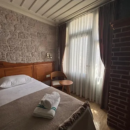 Volga Cunda Ayvalı